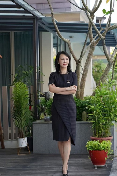 我法學(xué)本碩,曾投簡(jiǎn)歷200多封石沉大海,如今是國際舞臺(tái)律政佳人